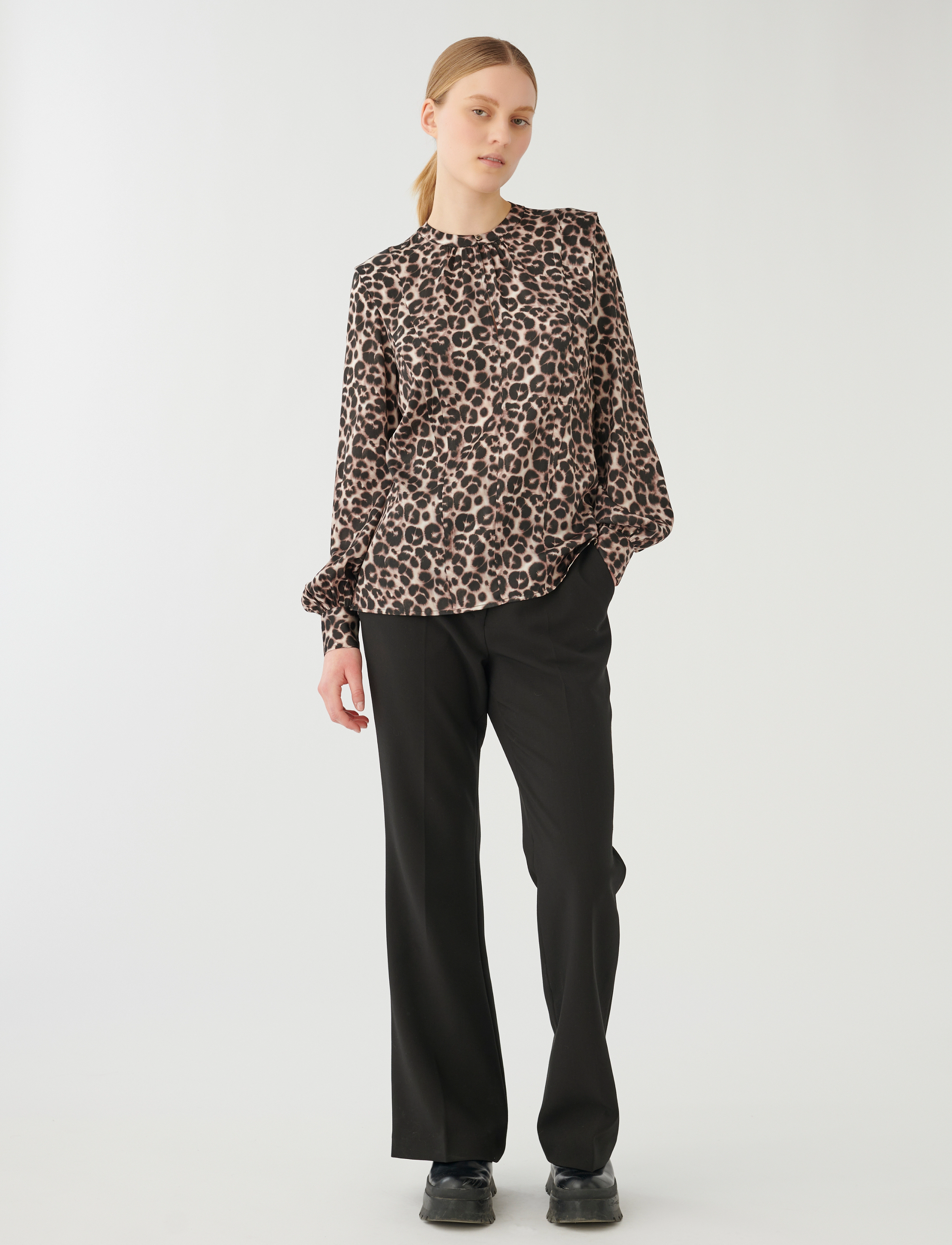 Dea Kudibal - EVELYN - leopard soil - 2