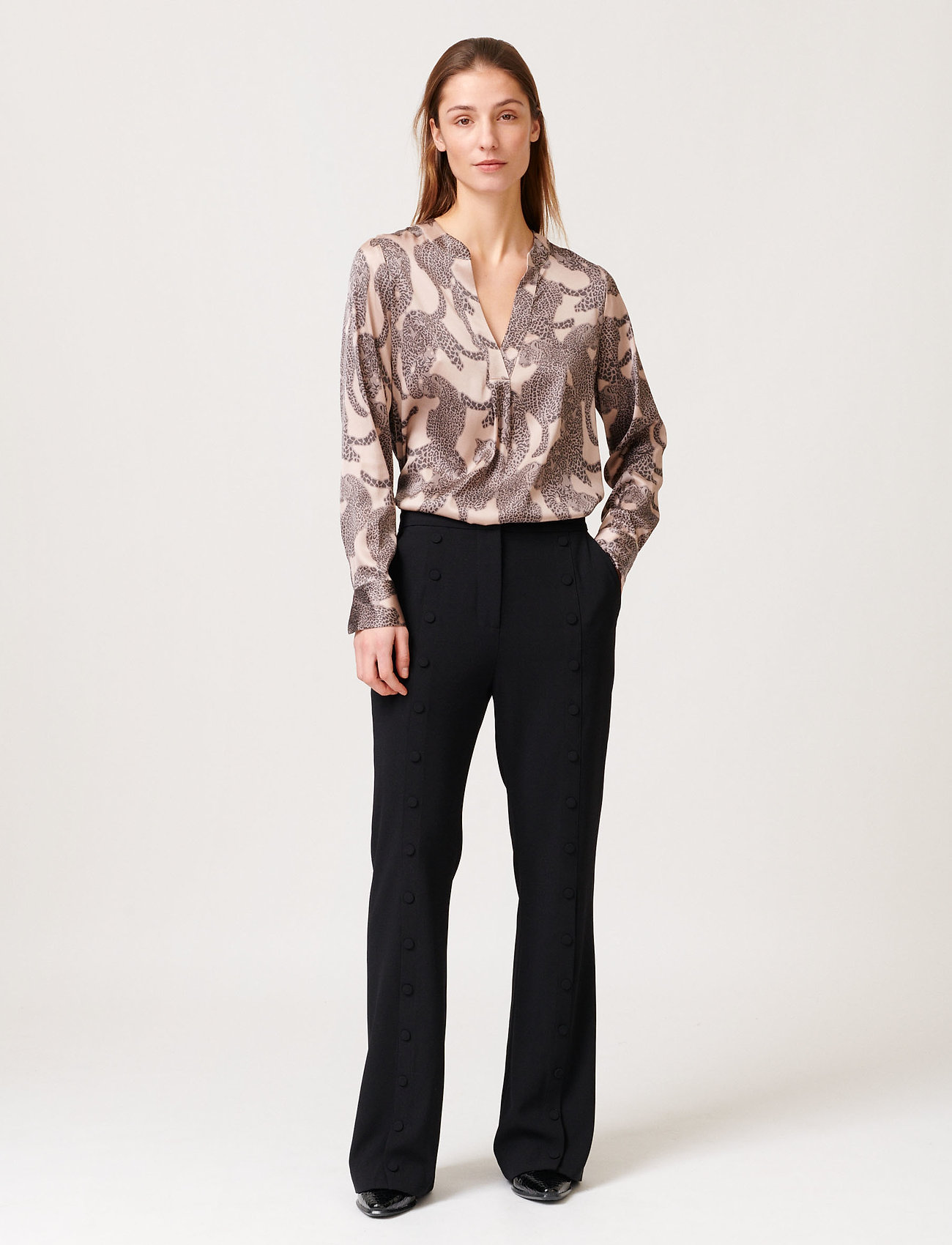 Dea Kudibal - SANTENA - amur taupe - 4