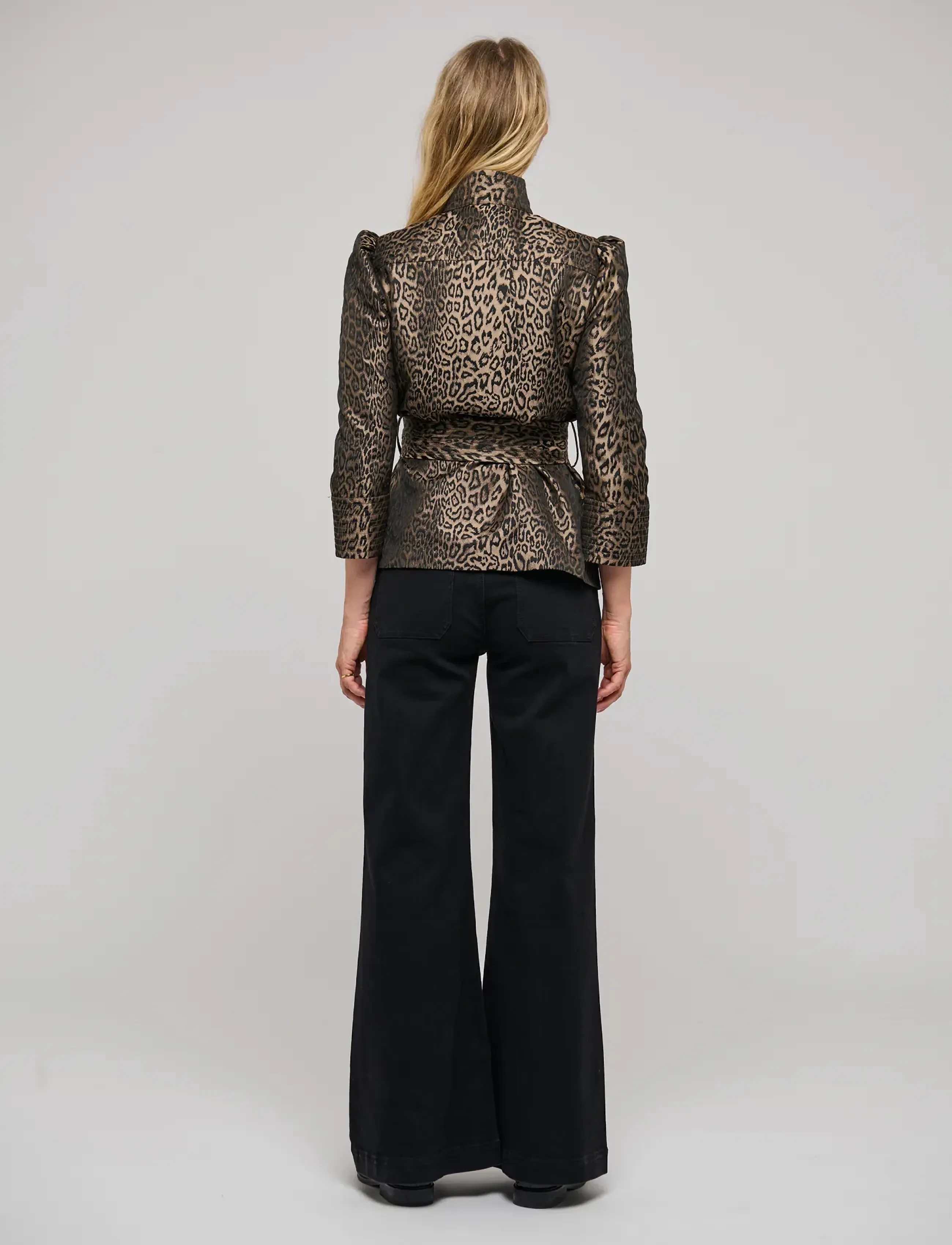Dea Kudibal - ELLADEA NS - blazer mit gürtel - leo jacquard - 4
