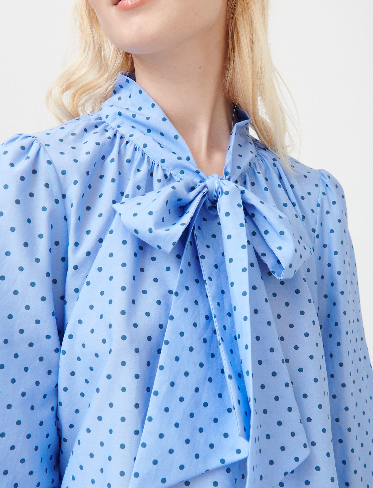 Dea Kudibal - LE NS (CO) - dot blue - 4