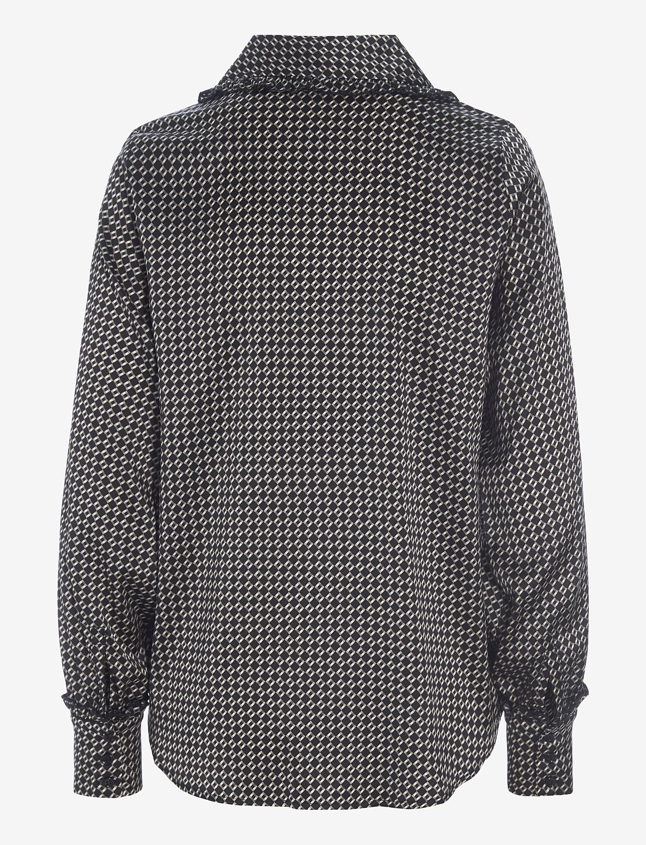 Dea Kudibal - OTILLIA - lattice - 1