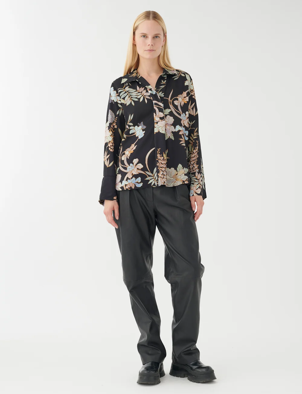 Dea Kudibal - JANETDEA - long sleeved blouses - mimosa black - 0