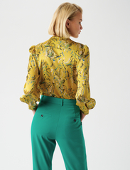 Dea Kudibal - STACY - blouses met lange mouwen - anthurium canary - 4