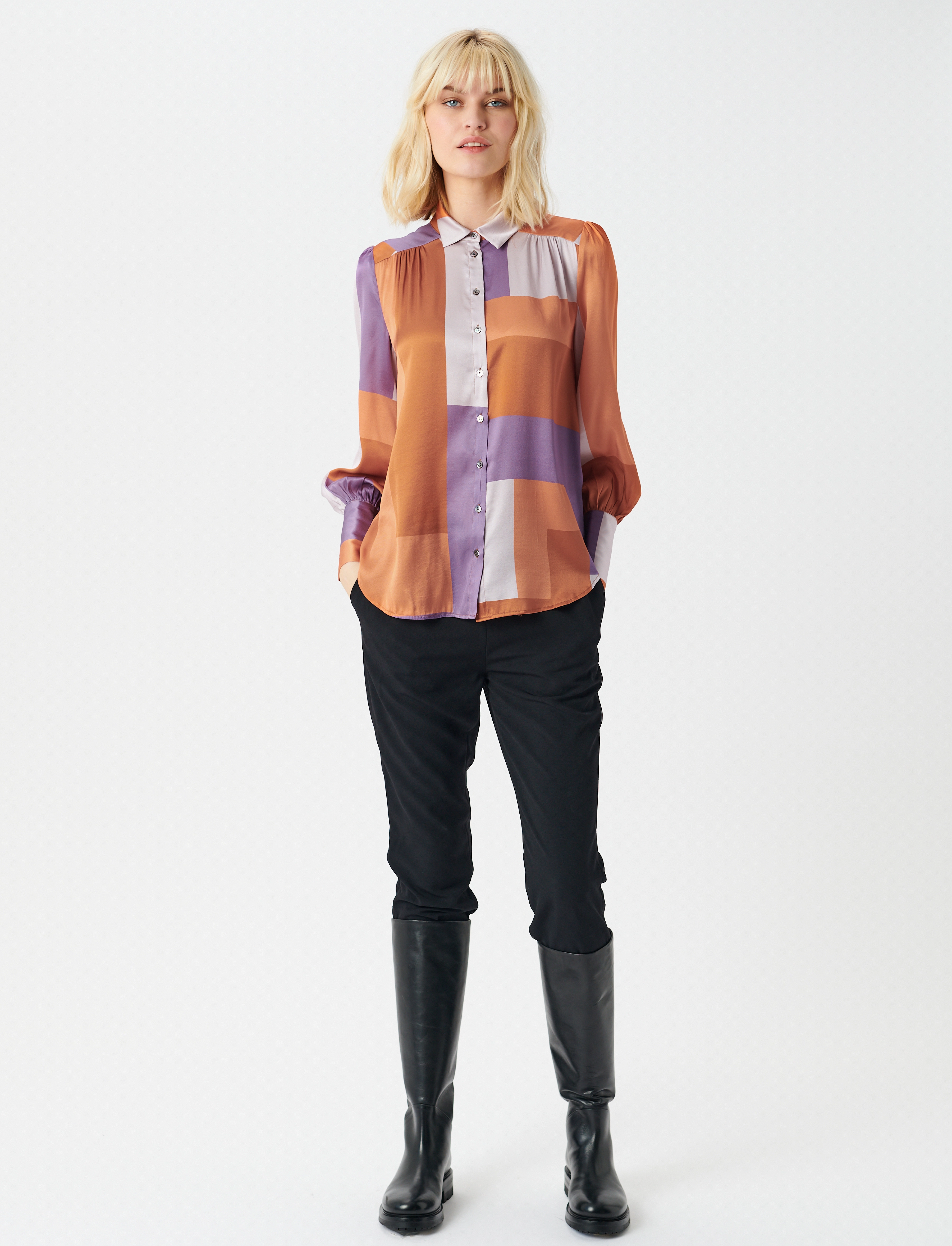 Dea Kudibal - CADENCE - linear ultra violet - 2