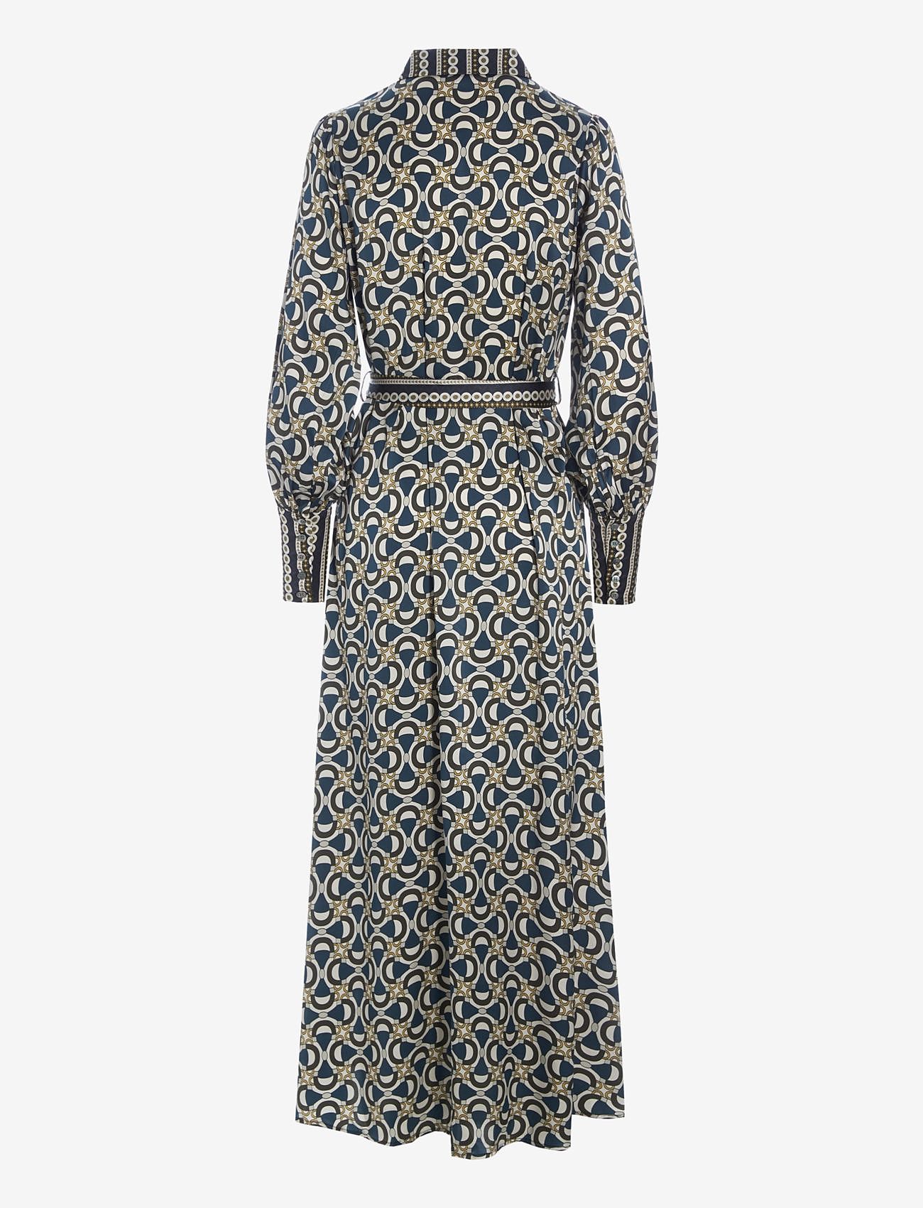 Dea Kudibal - MICHA - stirrup space - 1