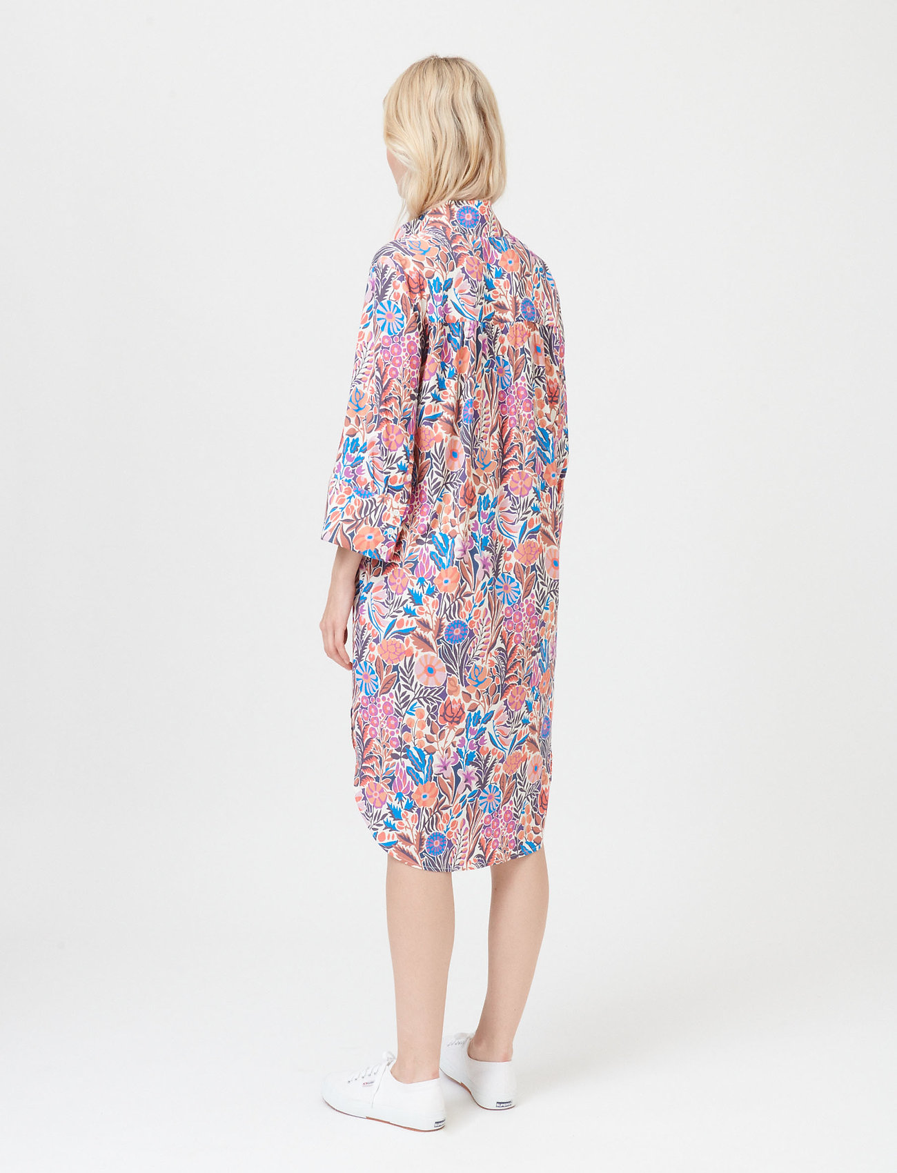 Dea Kudibal - KAMILLE (V) - floral - 3