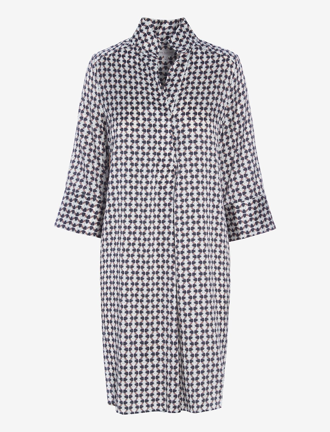 Dea Kudibal - KAMILLE - beetle - 0