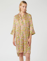 Dea Kudibal - KAMILLE - shirt dresses - petal parakeet - 2