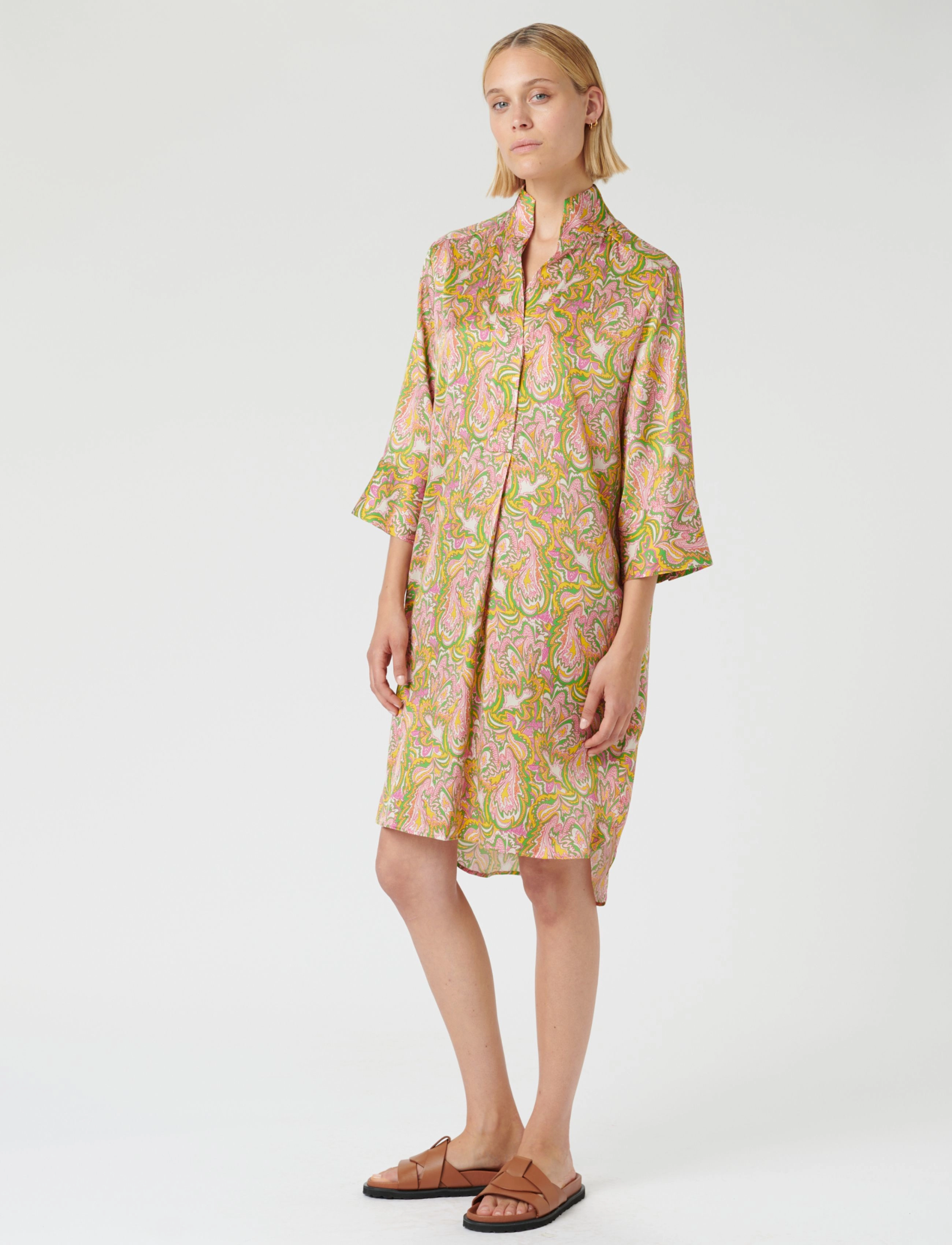 Dea Kudibal - KAMILLE - petal parakeet - 4