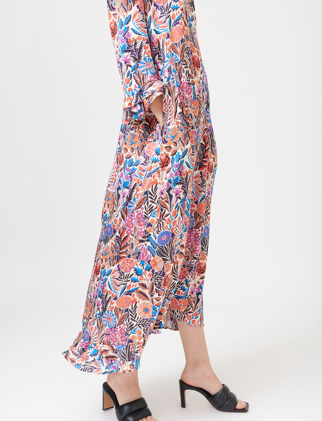 Dea Kudibal - ROSANNA - floral - 4