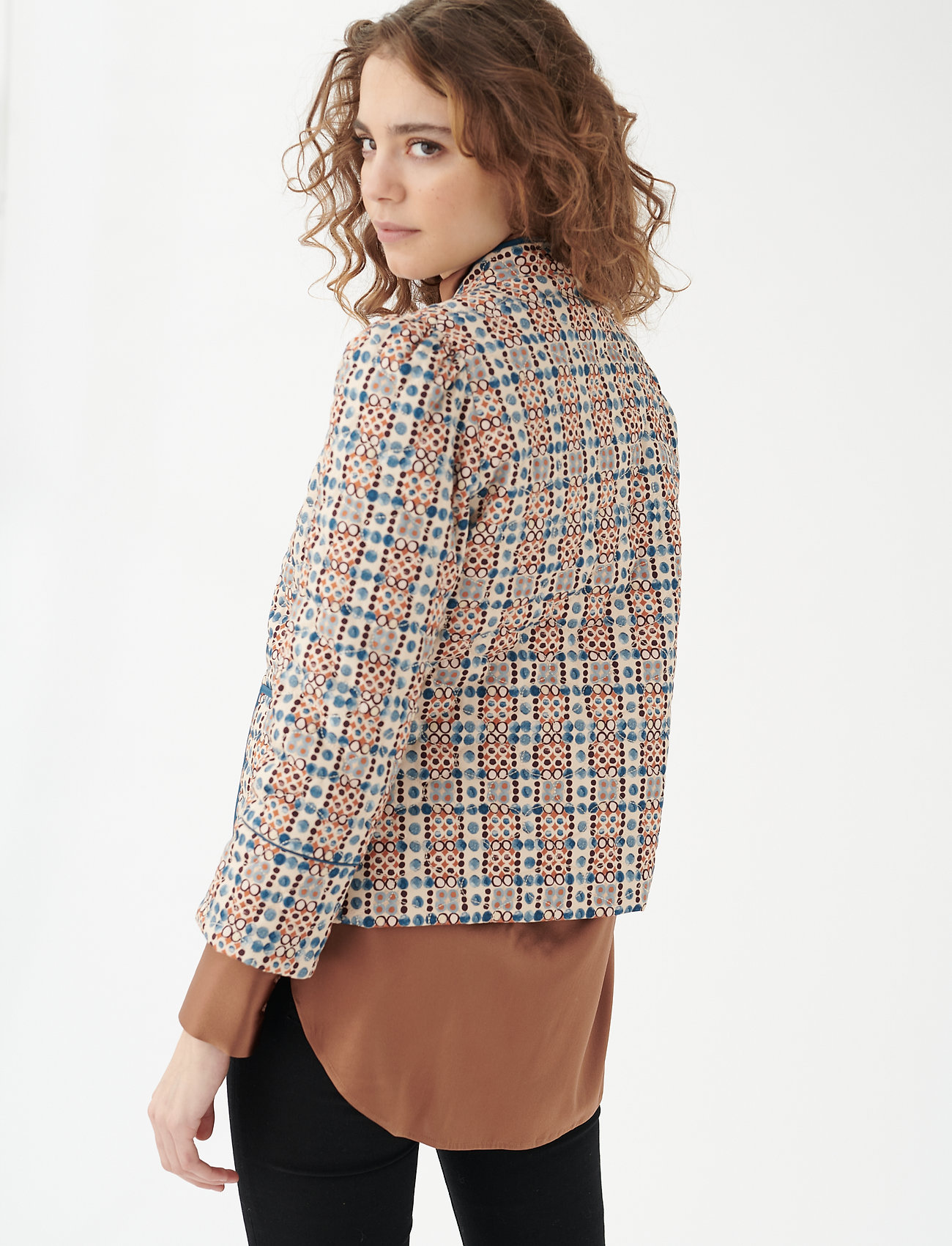 Dea Kudibal - ROSY (CO) - dots latte - 3