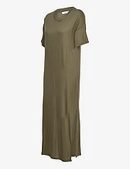 DEDICATED - Long T-shirt Dress Ronneby Leaf Green - marškinėlių tipo suknelės - four leaf clover - 2