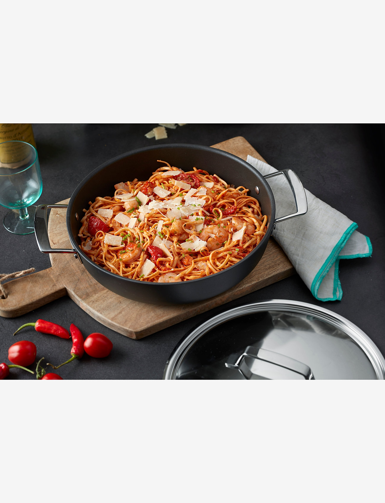 DEMEYERE - Alu Pro 5, Serving pan with lid 28 cm - black - 2