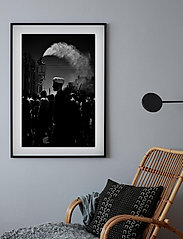Democratic Gallery - Poster Monochrome Middle Eastern Market - laveste priser - black - 1