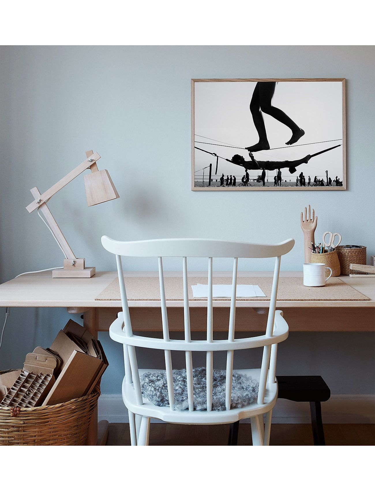 Democratic Gallery - Poster Monochrome Balancing Act - fotokonst - black - 1