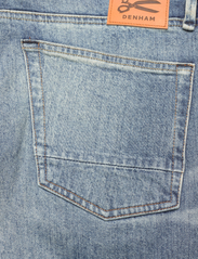 Denham - Razor - džinsa bikses ar tievām starām - mid blue - 10