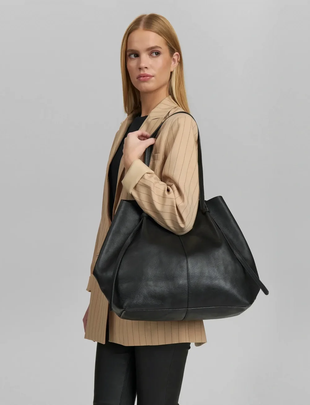 DEPECHE - Shopper - shoppingväskor - 099 black (nero) - 0