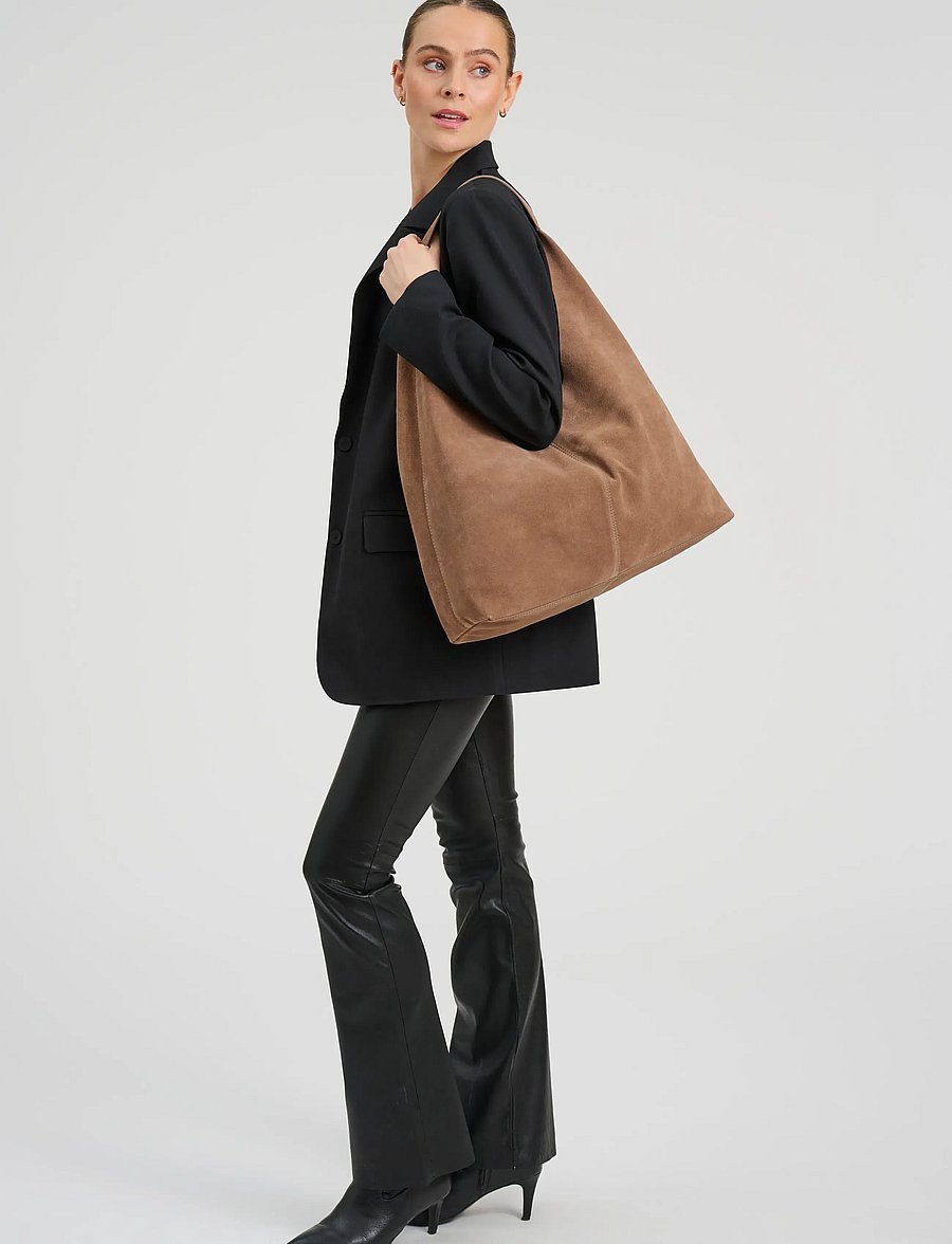 DEPECHE - Bilbao Shoulderbag - shoppingväskor - 011 sand - 0