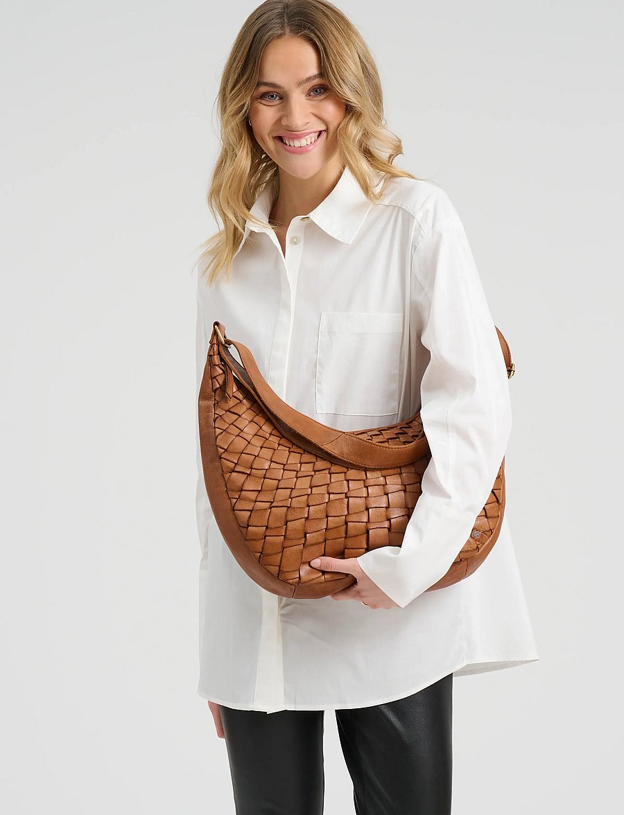 DEPECHE - Warsaw Shoulderbag - crossbody bags - 005 vintage cognac - 0