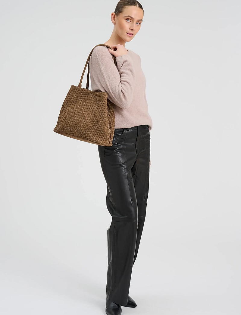 DEPECHE - Berlin Handbag - handbags - 007 mud - 0