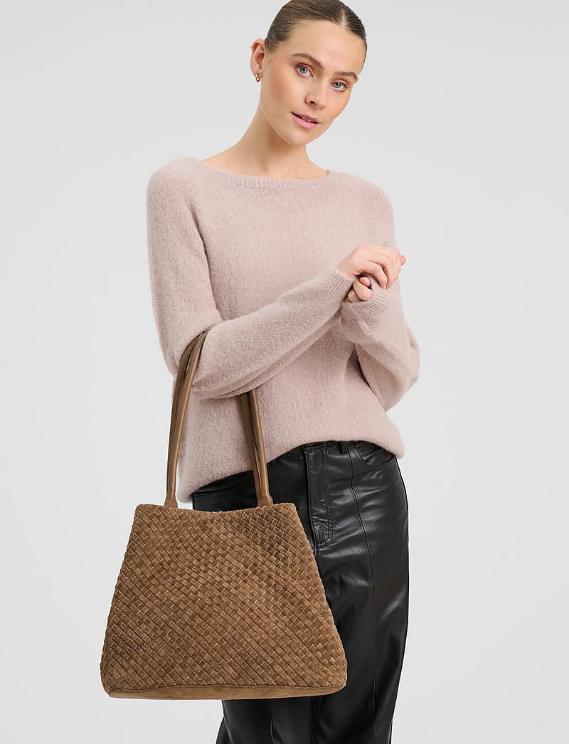 DEPECHE - Berlin Handbag - handbags - 007 mud - 3