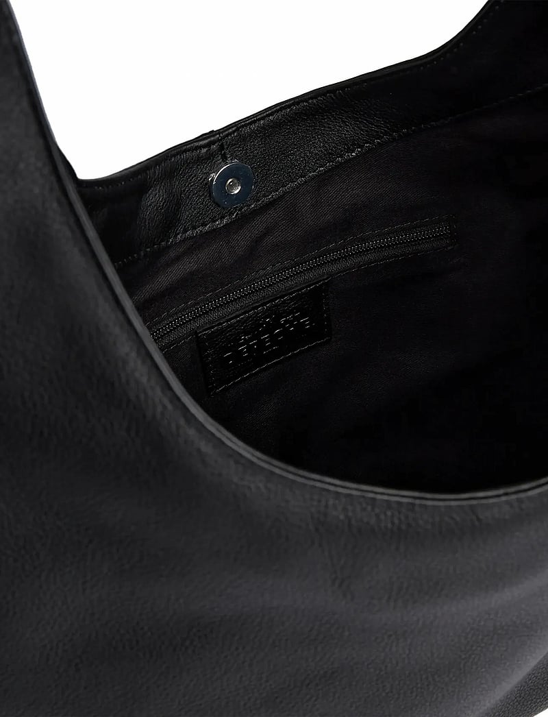 DEPECHE - Shoulderbag - tote bags - 099 black - 2
