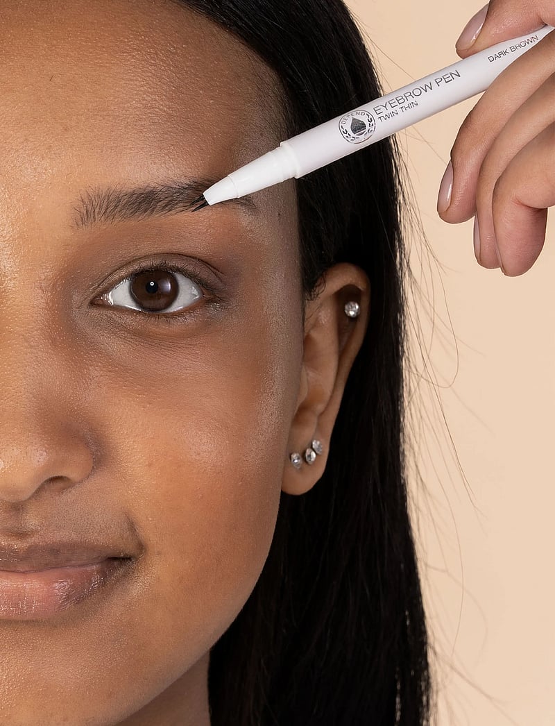 Depend Cosmetic - Perfect Eye Eyebrowpen - silmad ja kulmud - blond - 3