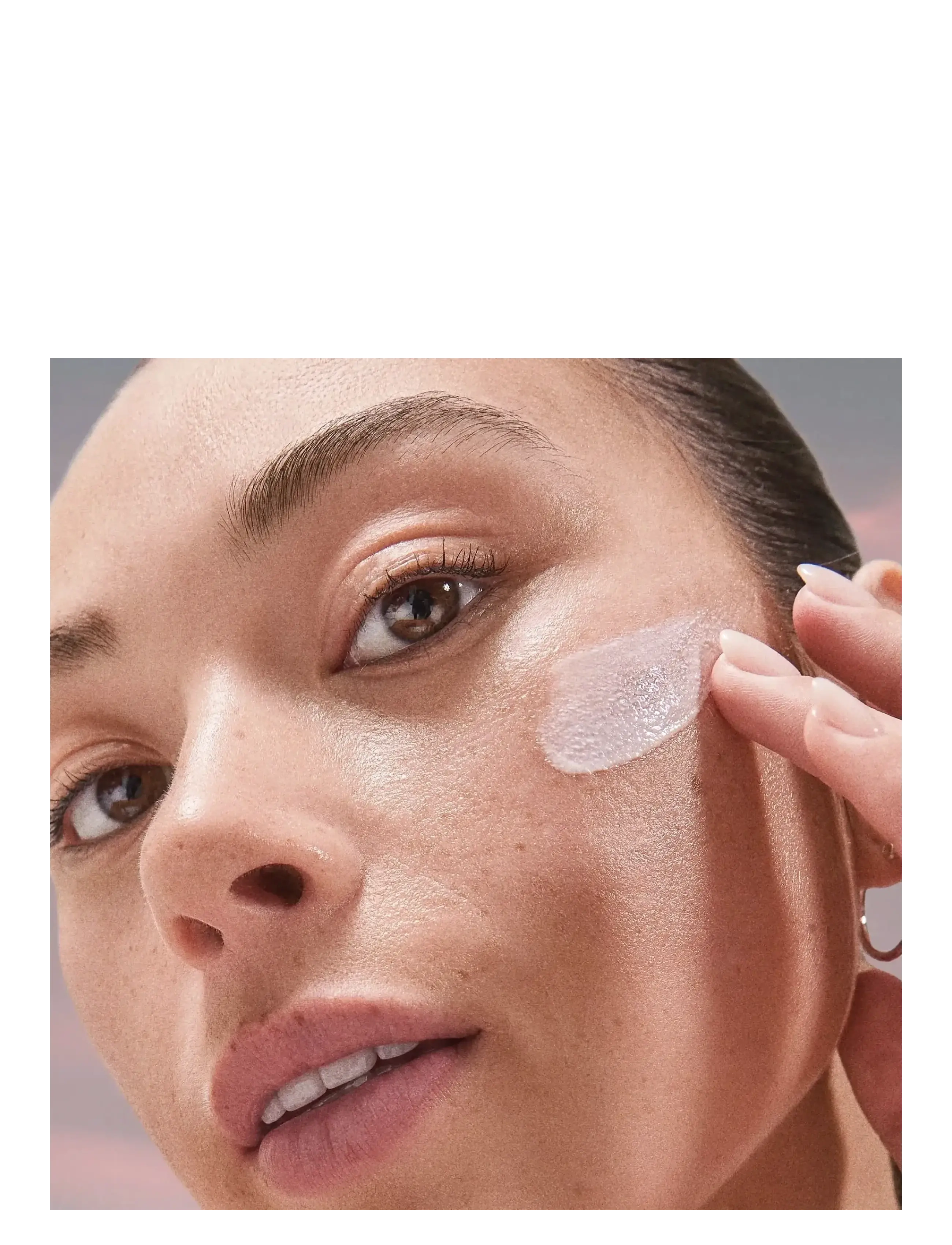 Age Smart® Dynamic Skin Recovery SPF50 6