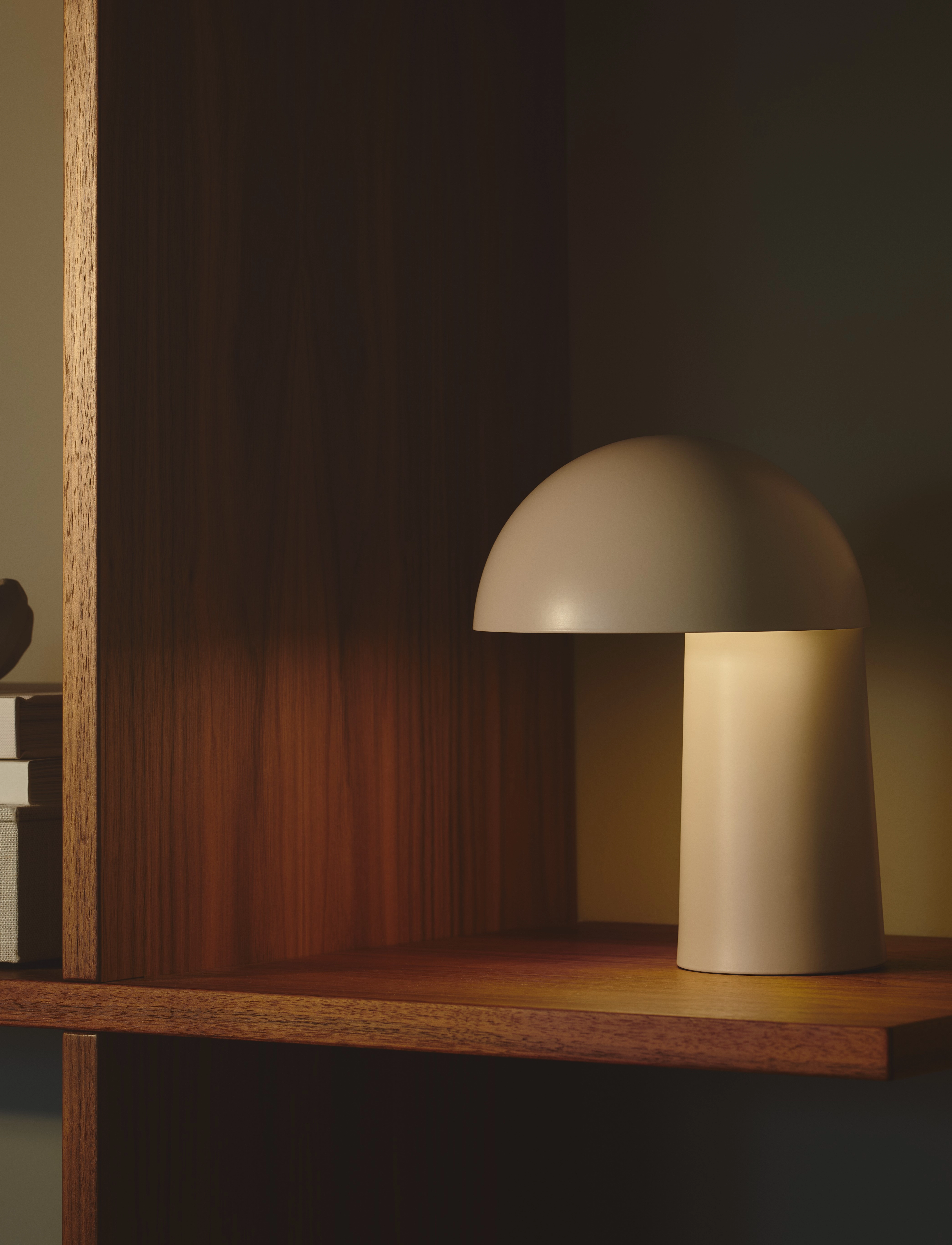 Design For The People Faye Portable | Bordlampe, H21 cm, Beige, Lamper > Bordlamper, Unisex