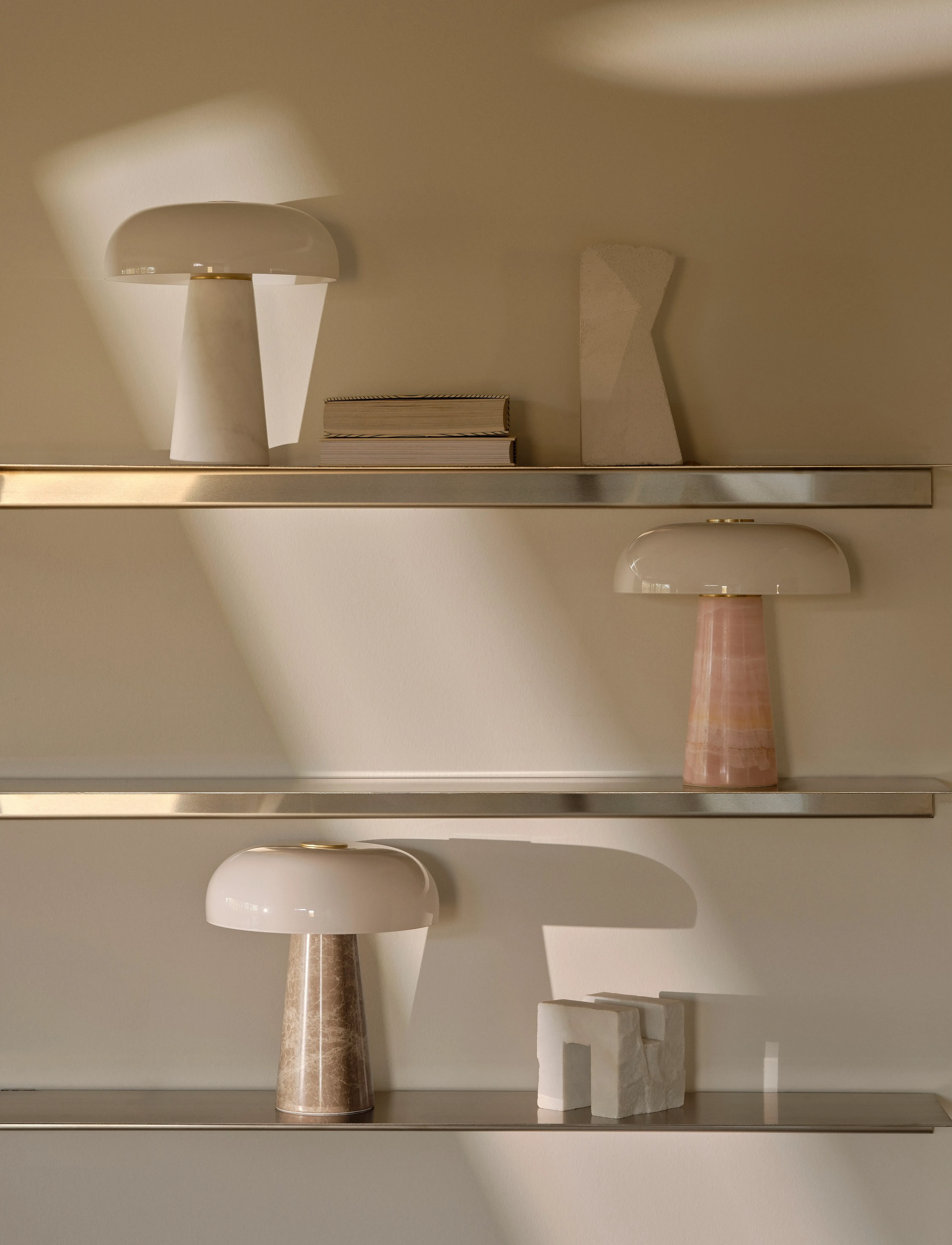 Design For The People Glossy Mini | Bordlampe, Ø 22.3 cm, Lamps, Beige - Table Homeware