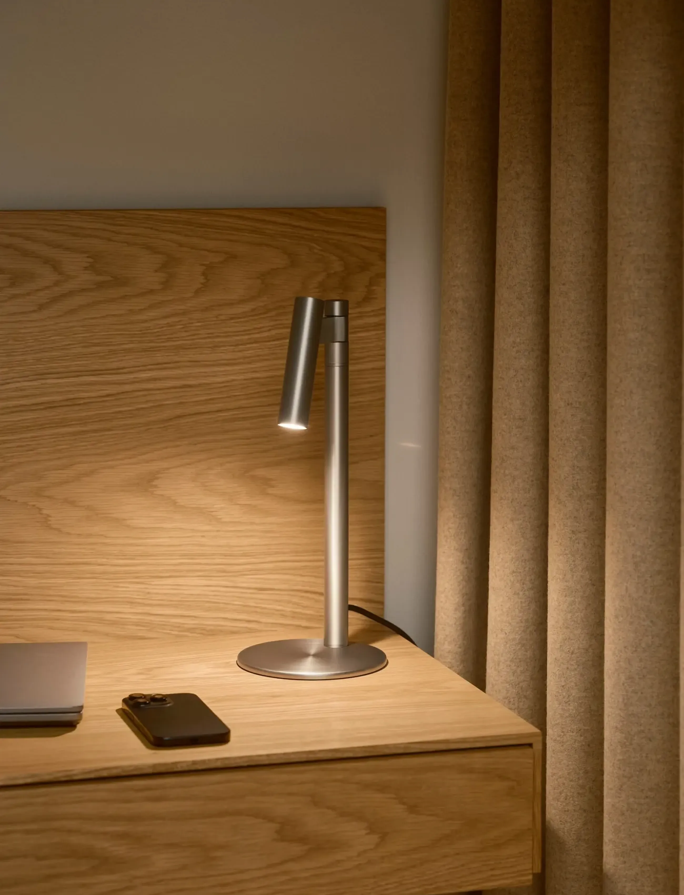 Design For The People Makoto | Bordlampe, H37 cm, Silver, Lamper > Bordlamper, Unisex