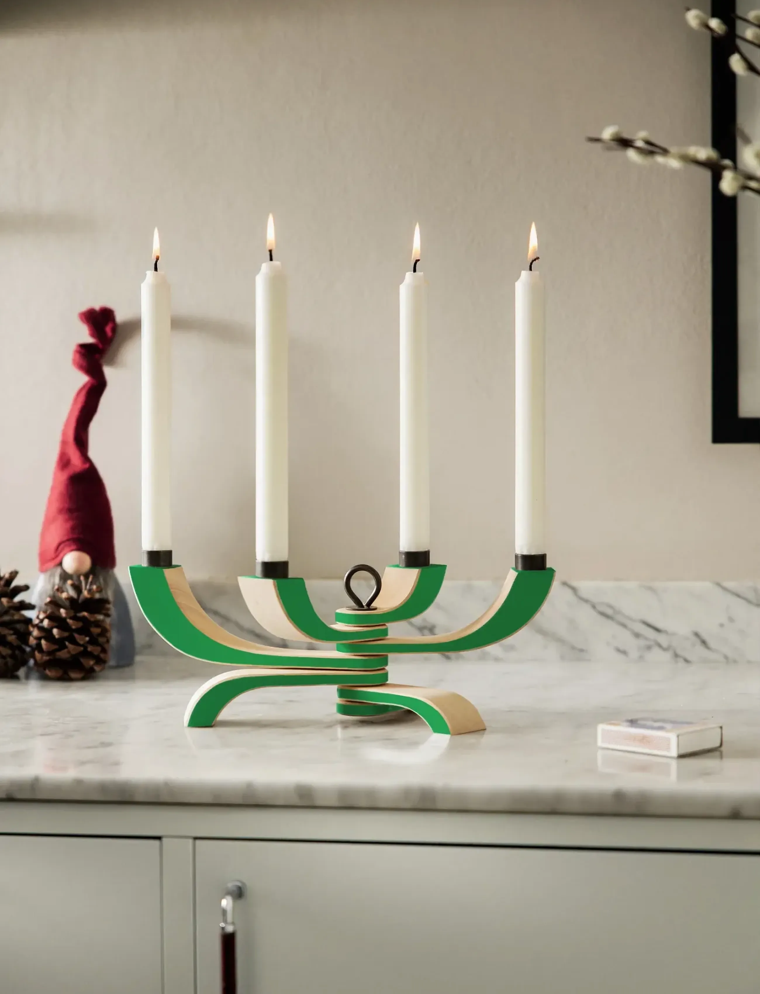 Design House Stockholm - Nordic Light 4-Arms - lysestager - green - 3