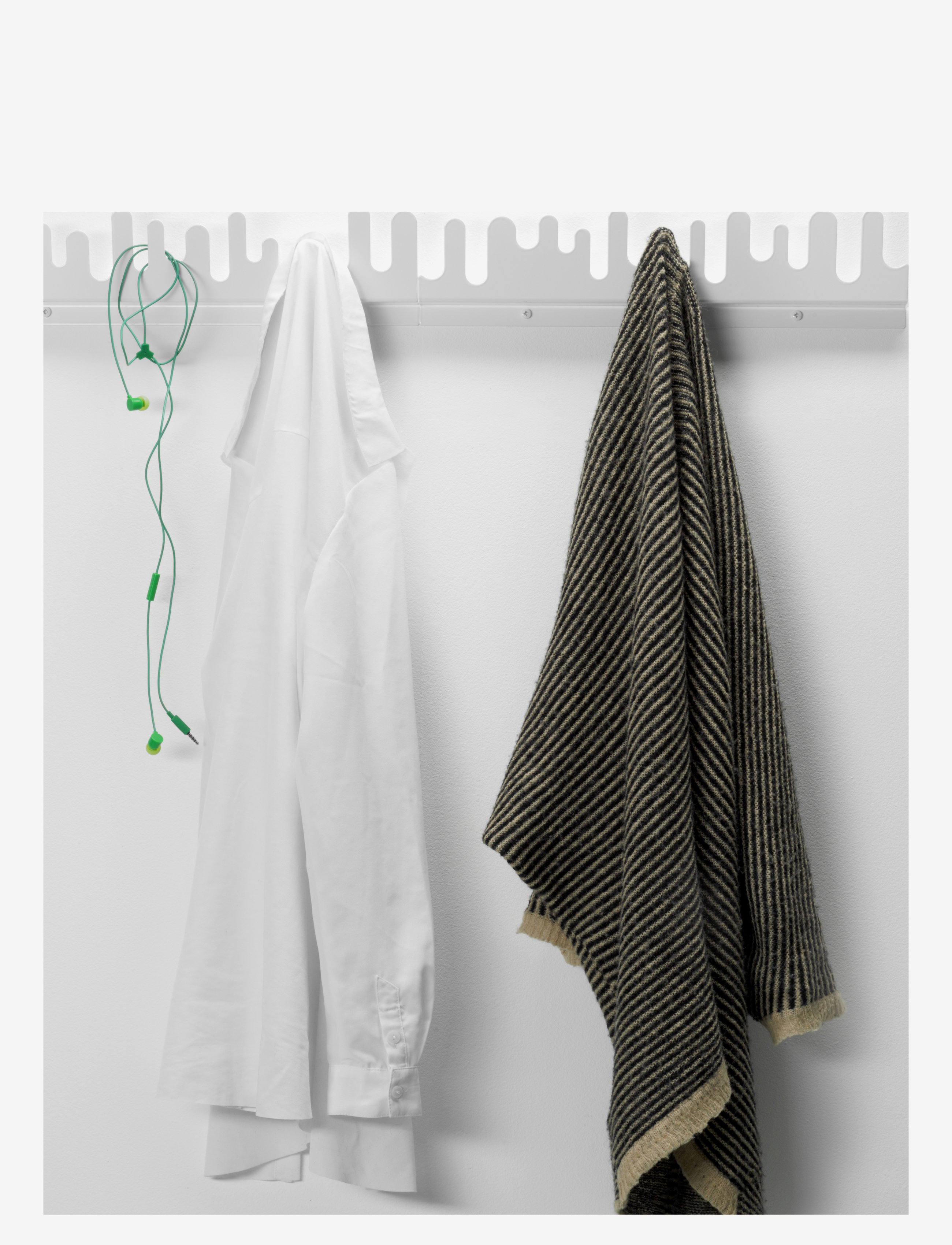 Design House Stockholm - Wave Hanger - coat hooks & racks - white - 2