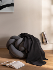 Design House Stockholm - Pleece throw - blankets & throws - dark grey - 3