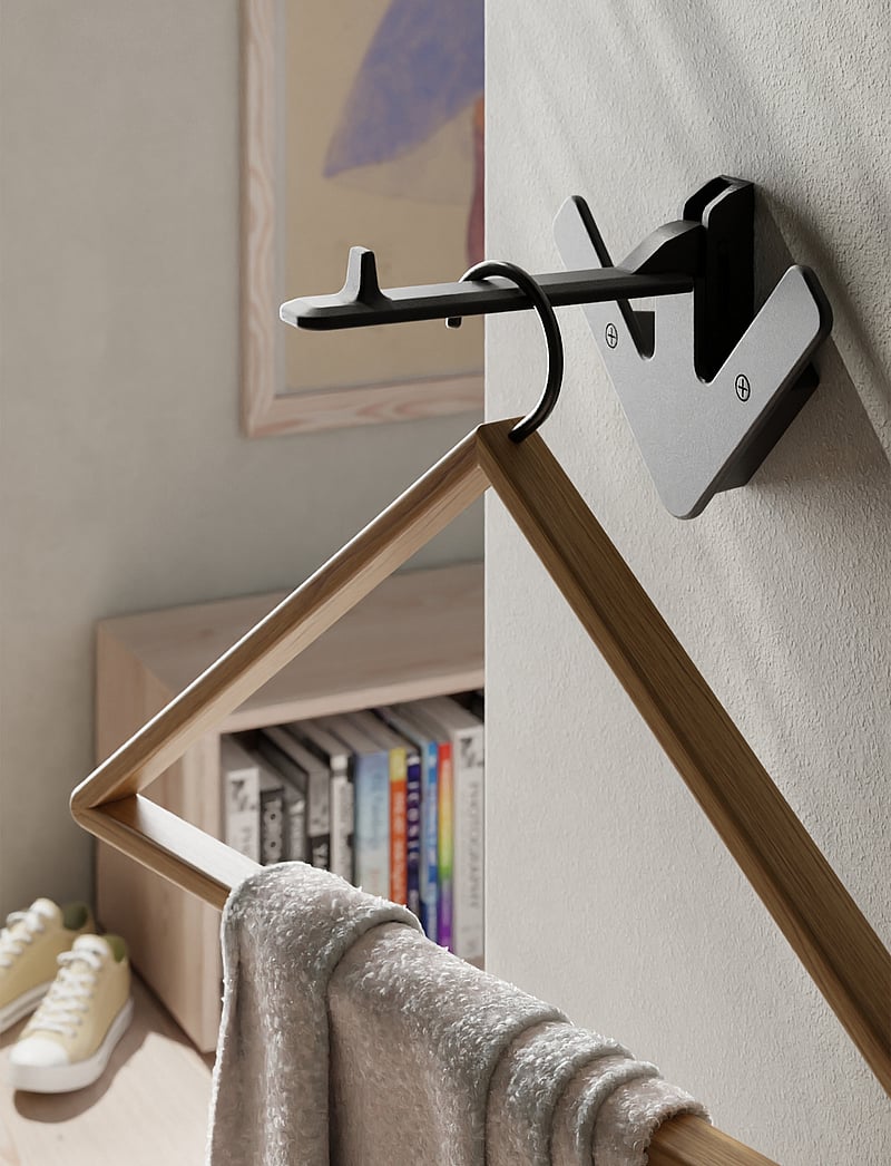 Design House Stockholm - Arrow Hanger - haken - black - 3