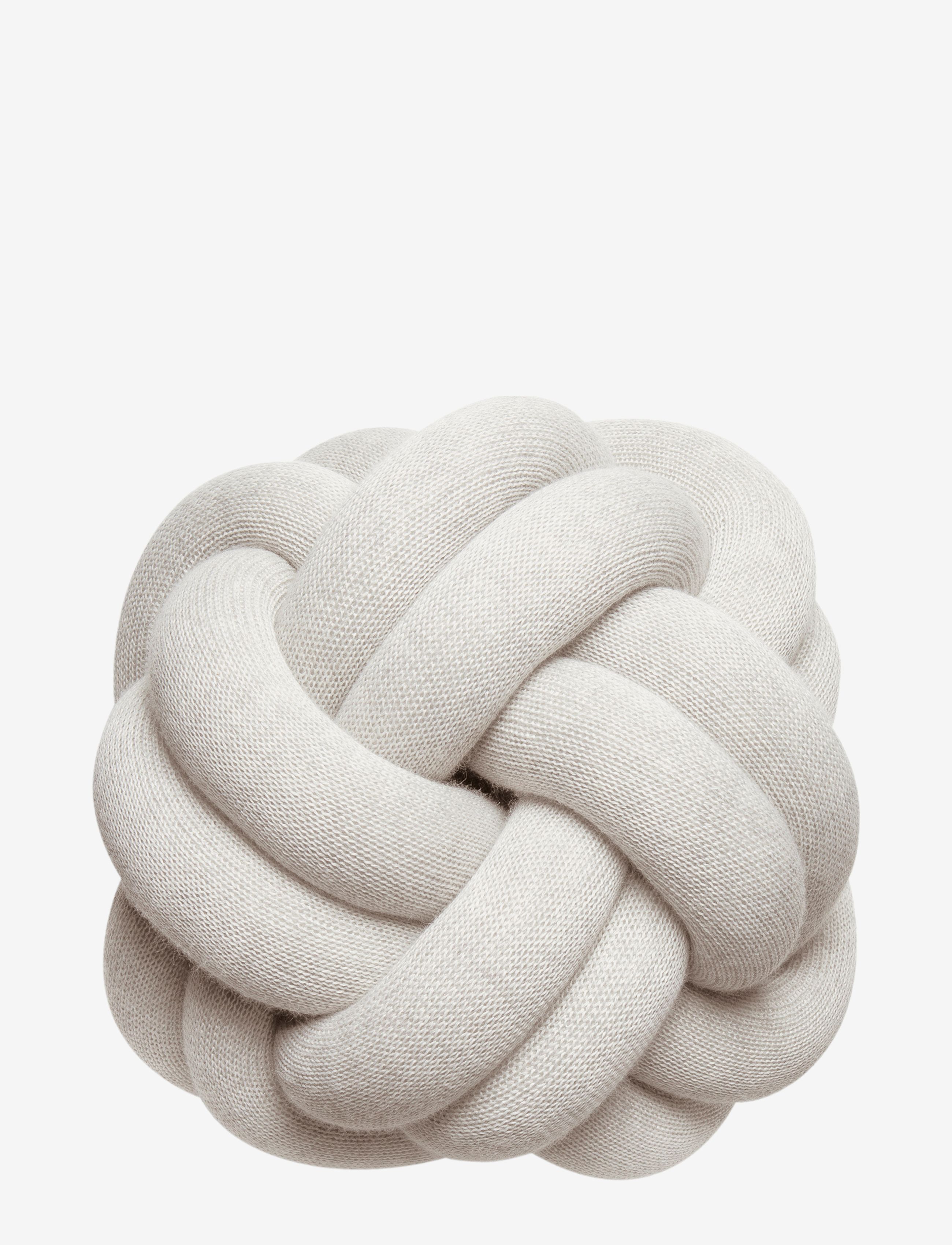 Design House Stockholm Knot Cushion, Pudder, Creme, Str: 30X30X15CM