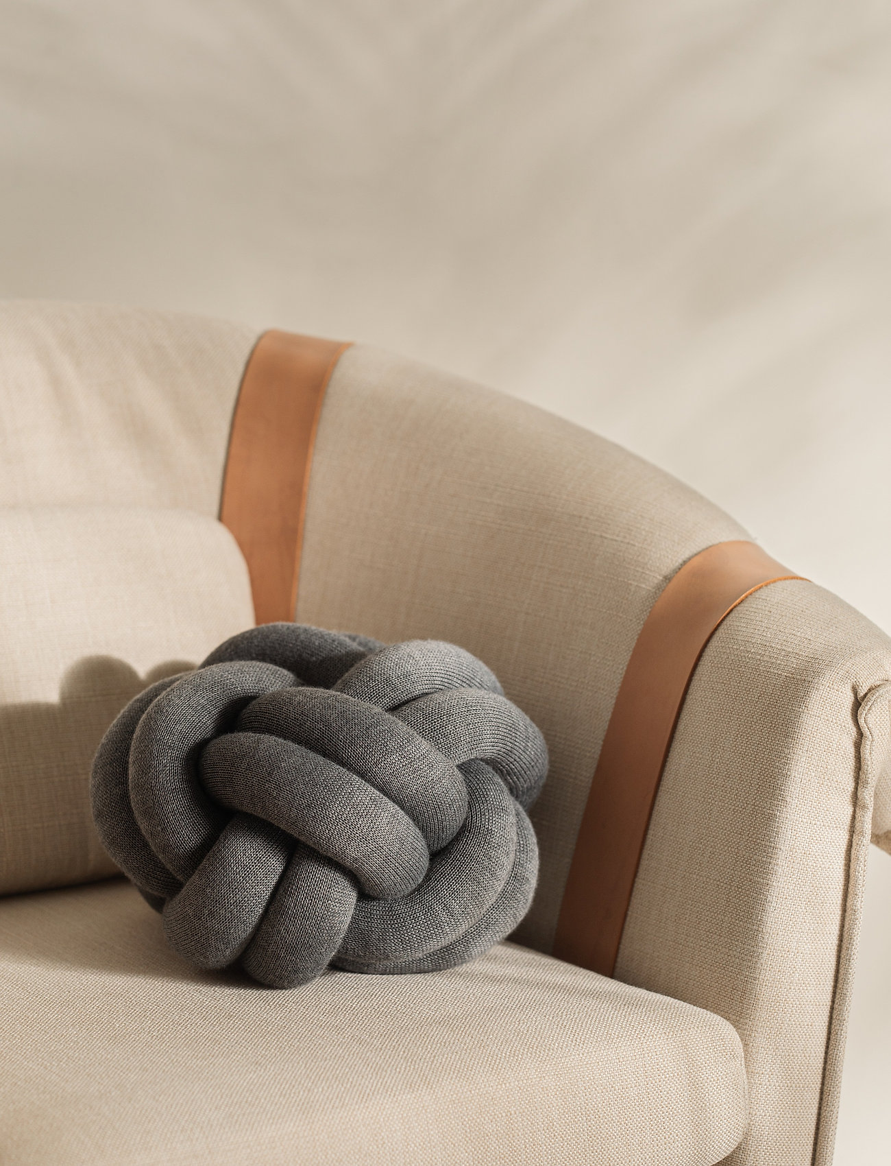 Design House Stockholm Knot Cushion, 30X30X15 cm, Grey, Puder & Tæpper > Puder, Unisex