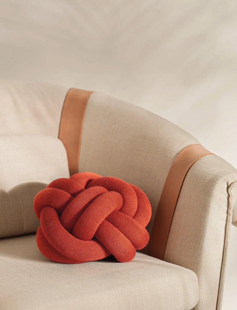 Design House Stockholm - Knot cushion - dekoratīvie spilveni - red - 2