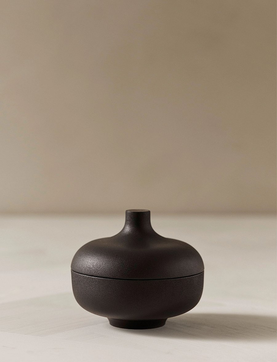 Design House Stockholm - Sand Medium Bowl w Lid - serveerimisnõud - black - 2