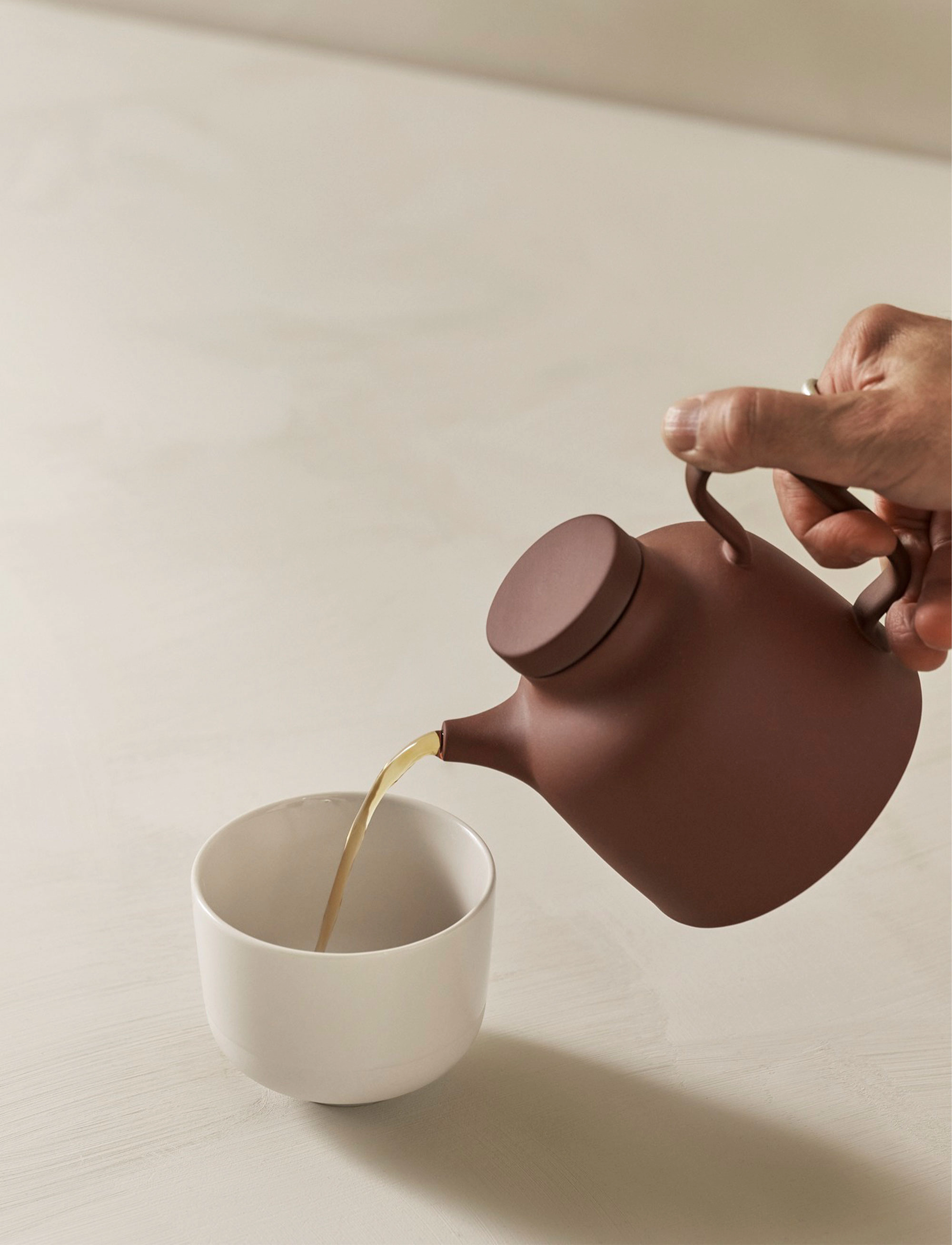 Design House Stockholm Sand Tea Pot Inc. Tea Strainer, One Size, Brown, Kander & Karafler > Tekander, Unisex