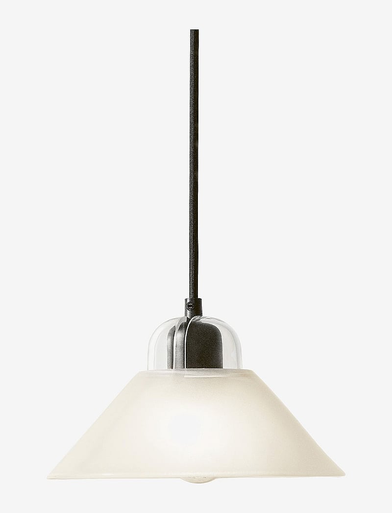 Design House Stockholm - Kalo Lamp - rippvalgustid - black cord - 1