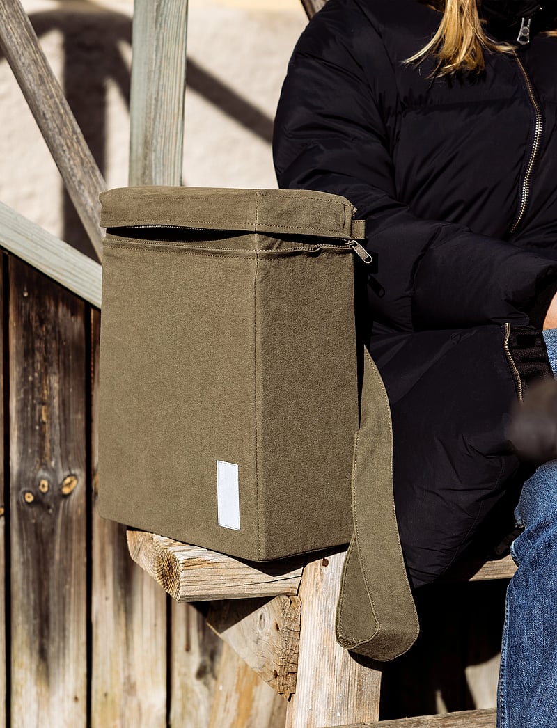 Design House Stockholm - Urban Thermal Backpack - picknick-zubehör - olive - 0