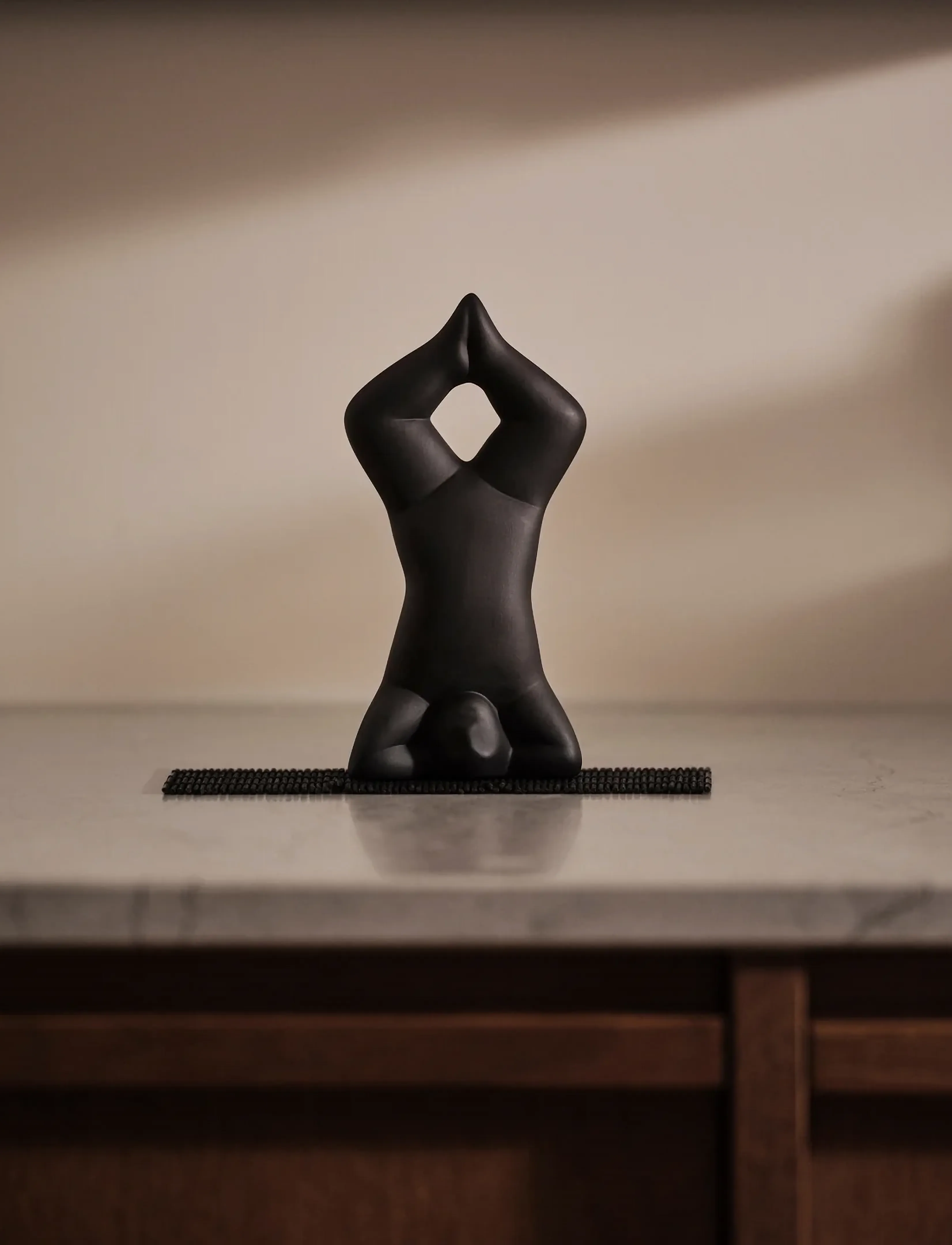 Design House Stockholm Yoga 3, 4.5X8.2X15.9 cm, Decorative Accessories-details, Schwarz - Figures & Sculptures, Homeware