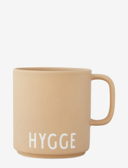 Design Letters - Favourite cup with handle - die niedrigsten preise - beige 4675c - 0