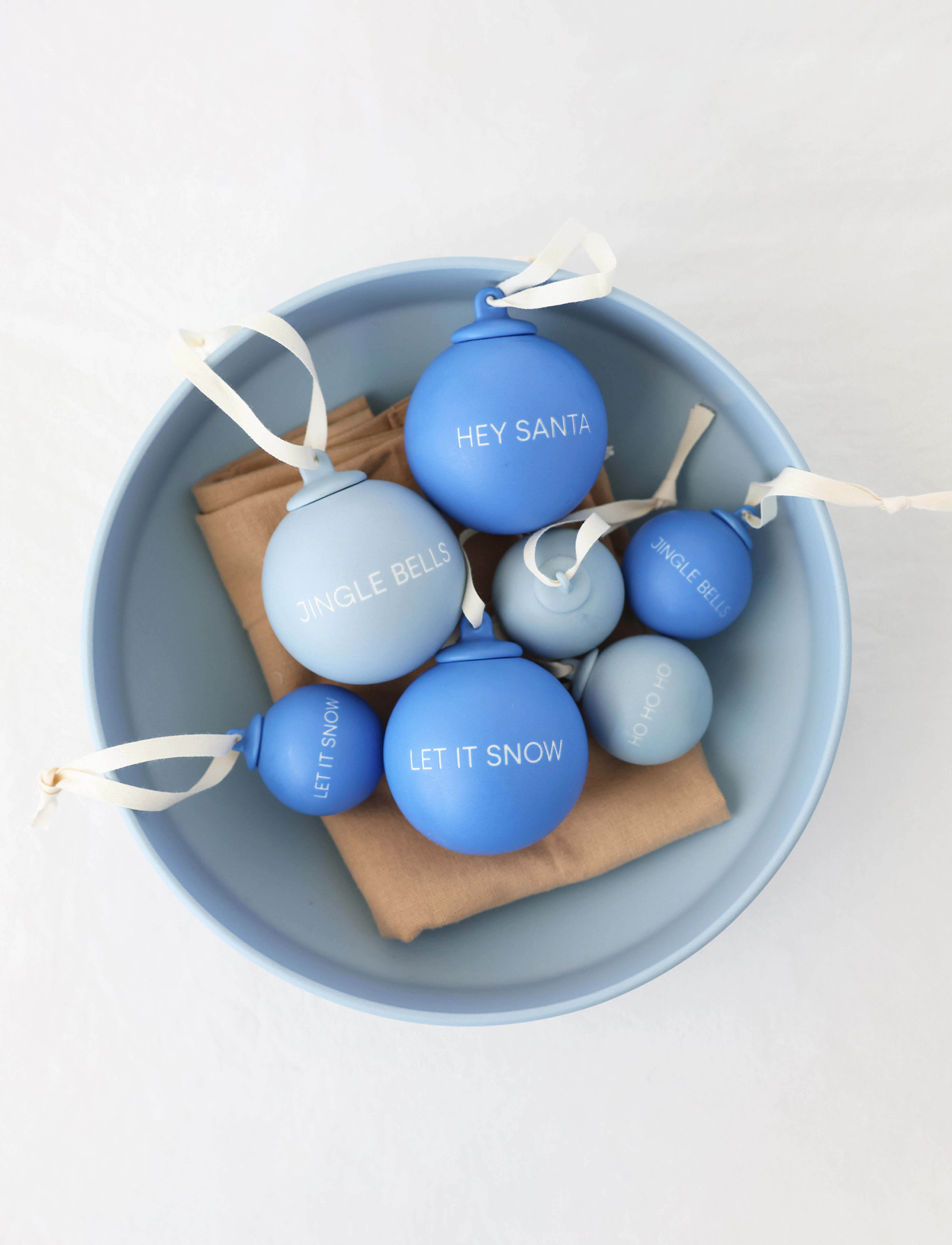 Design Letters - XMAS Stories Ball Pendants 40mm (Set of 4 pcs) - cobalt blue 2728c & light blue 5435c - 2