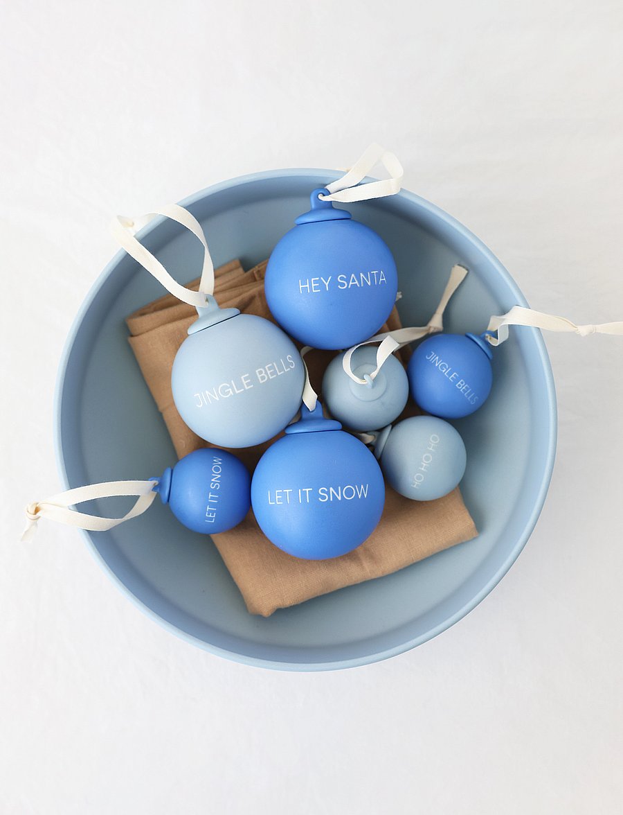 Design Letters - XMAS Stories Ball Pendants 40mm (Set of 4 pcs) - cobalt blue 2728c & light blue 5435c - 2