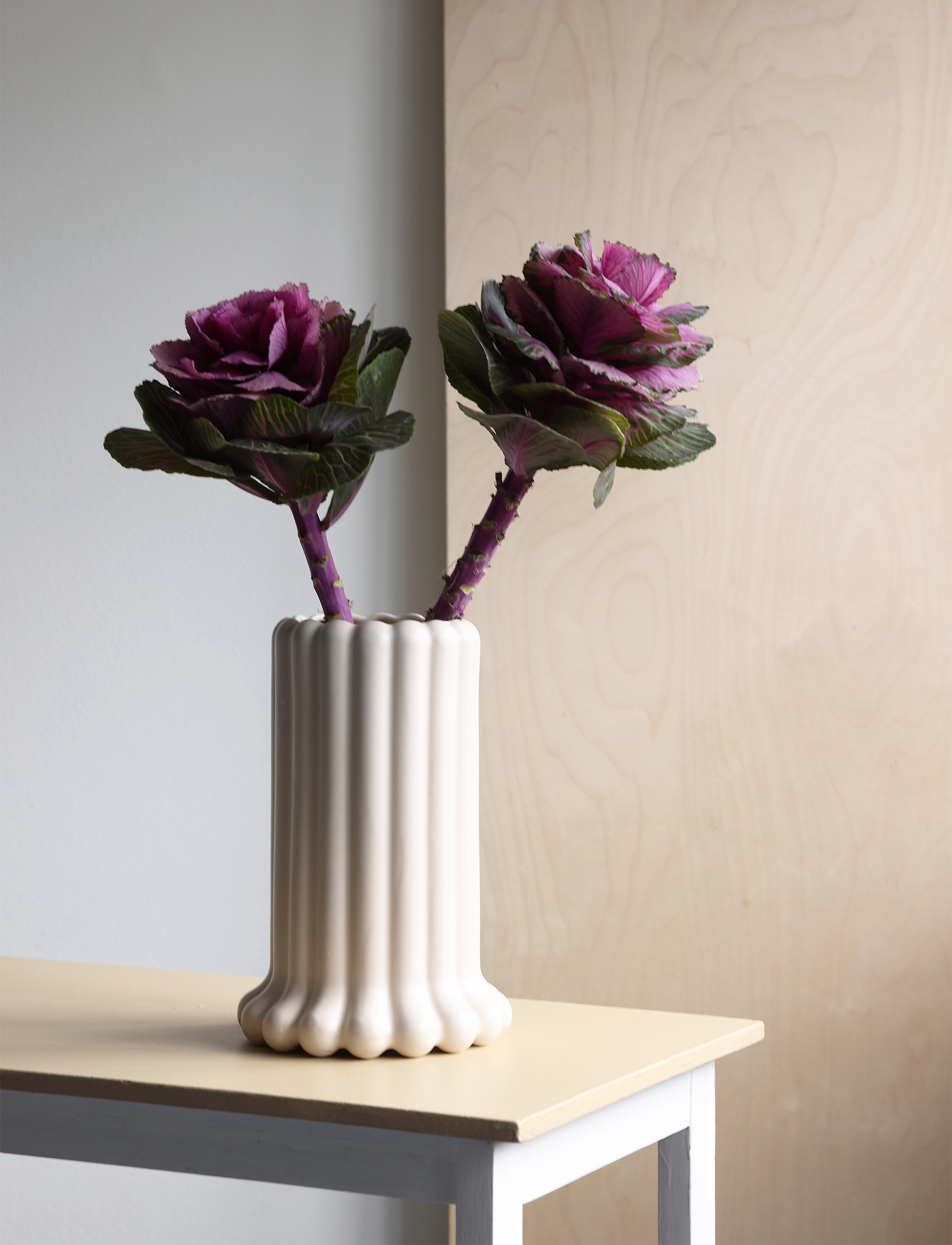 Design Letters - Tubular Vase - vasen - beige - 3