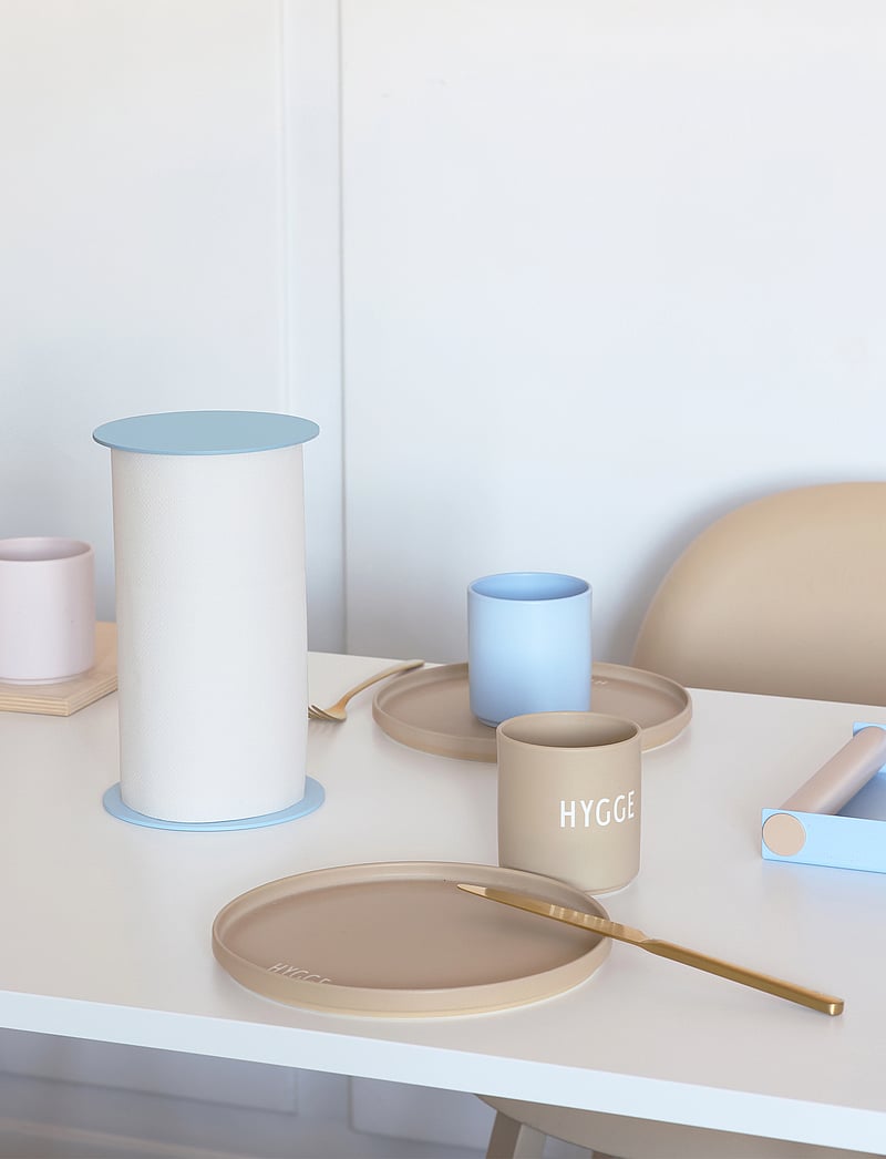 Design Letters - Rolling. Kitchen paper roll - hushållspappershållare - blue - 1