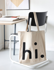 Design Letters - hi. Travel bag - zemākās cenas - natural / black - 3
