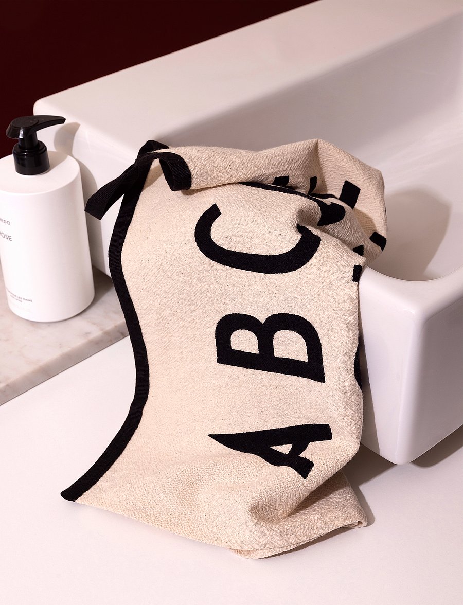 Design Letters - Premium Classic Tea towel - viskustykki - natural / black - 2